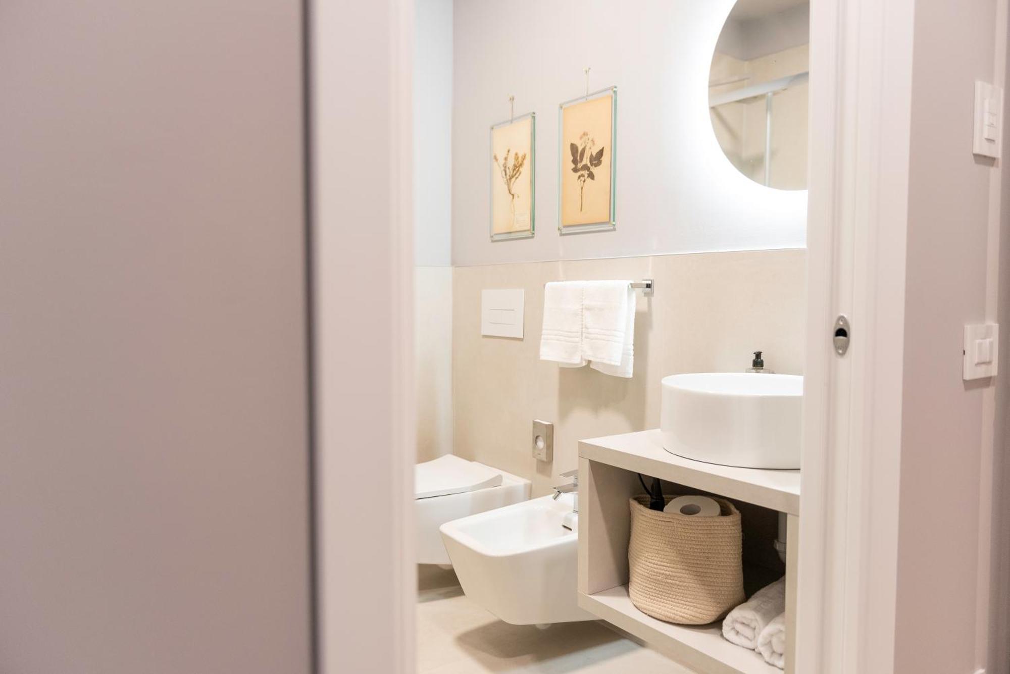 Regina Boutique Suites Trieste Luaran gambar