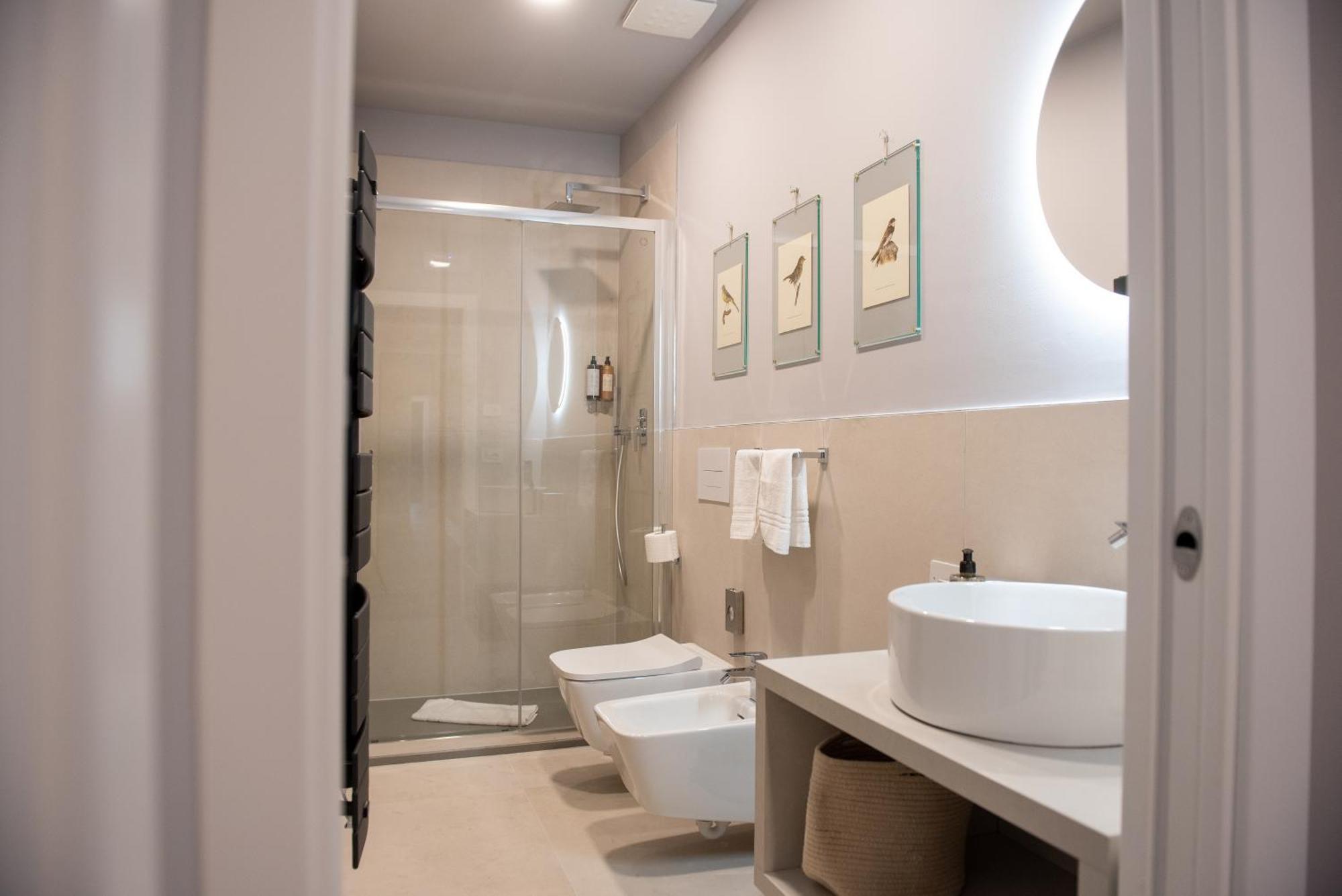 Regina Boutique Suites Trieste Luaran gambar